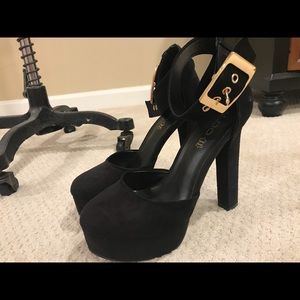 Also Platform Closed Toe Heels *NEVER WORN*